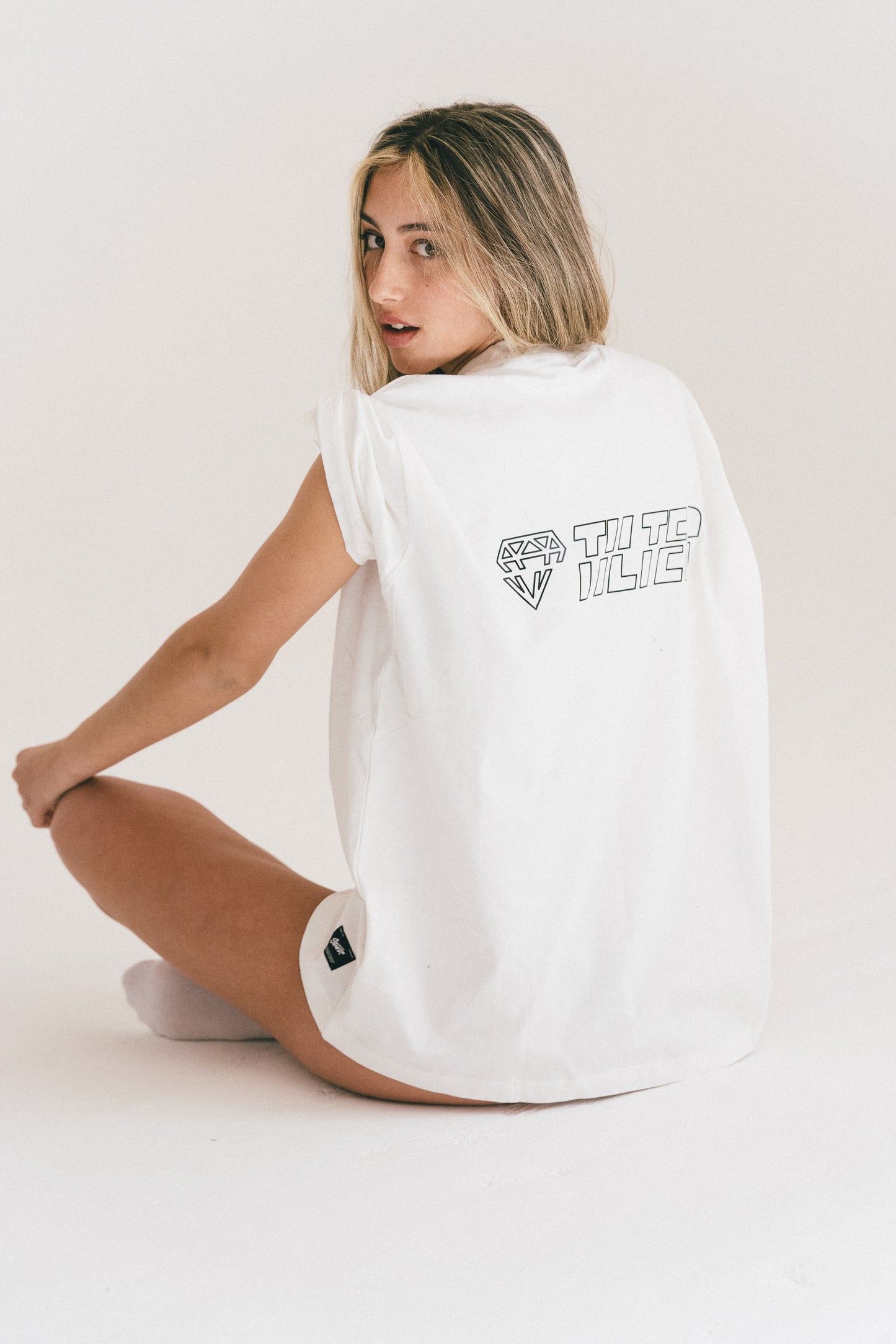 TILTED T-shirt #1: Classic