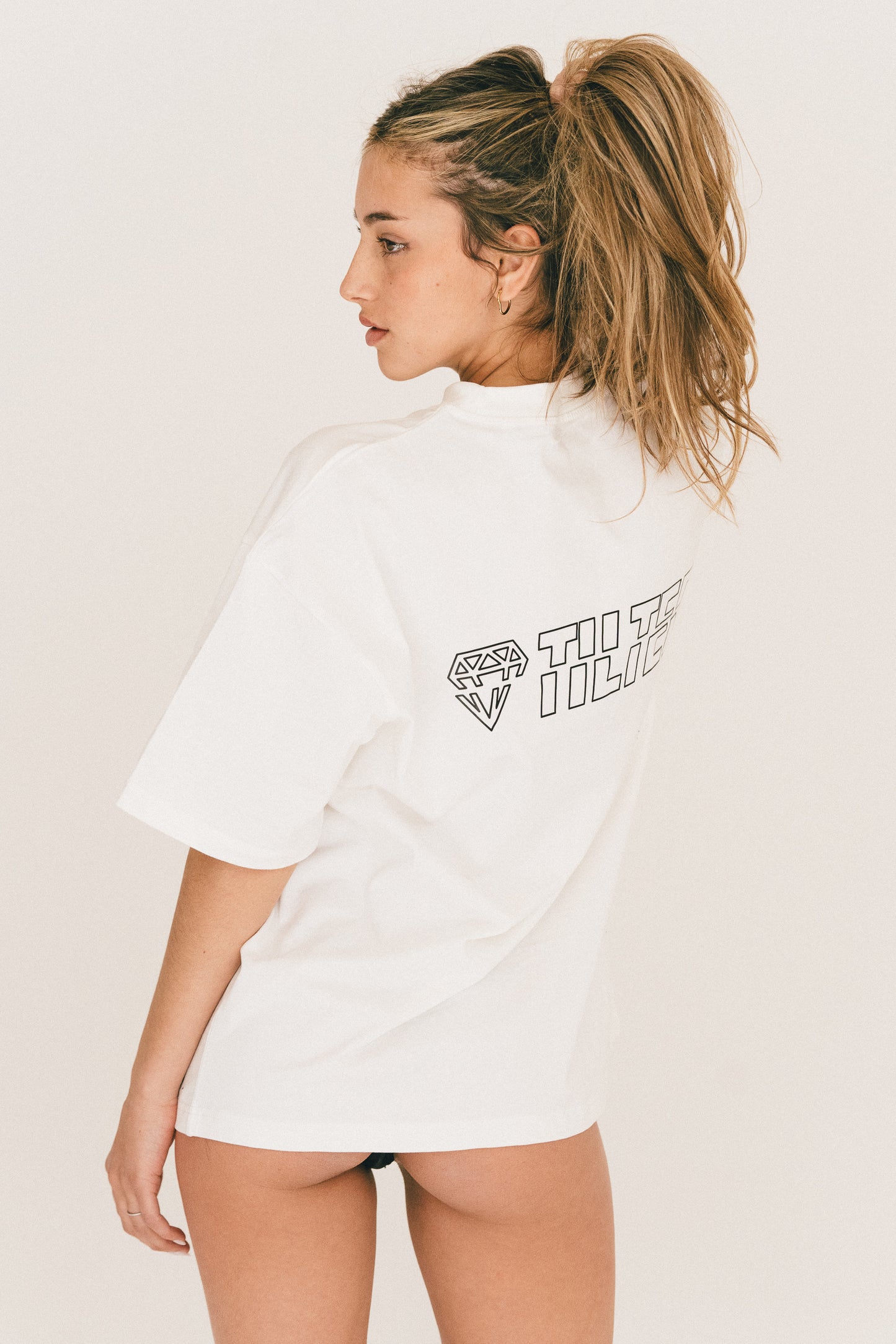TILTED T-shirt #1: Classic