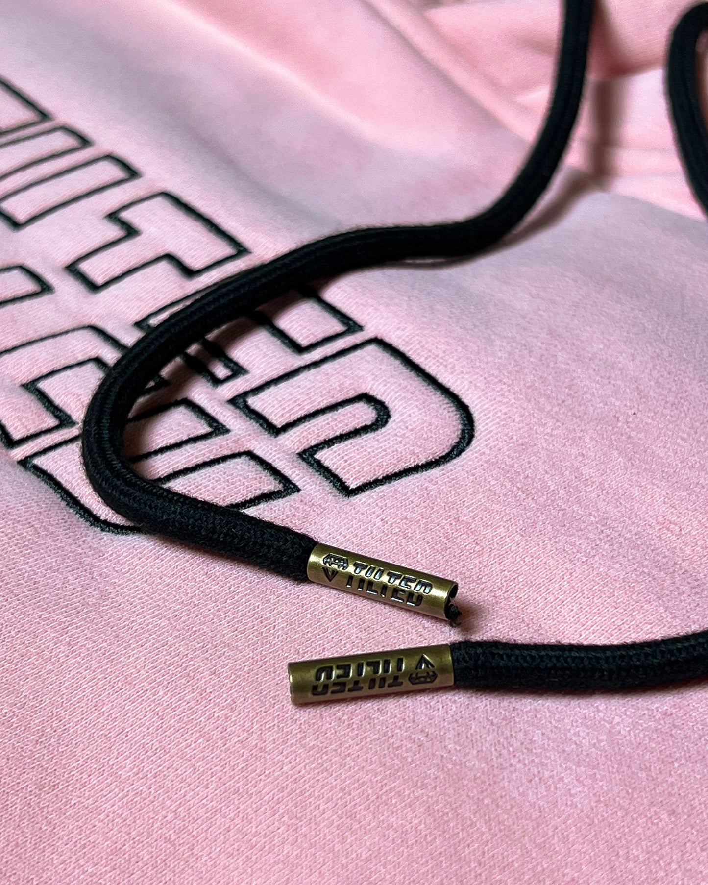 TILTED Hoodie "Rose Black"
